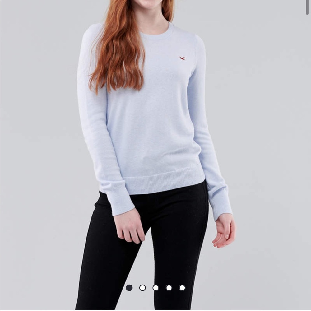 NWT Hollister Sweater - Picture 2 of 4